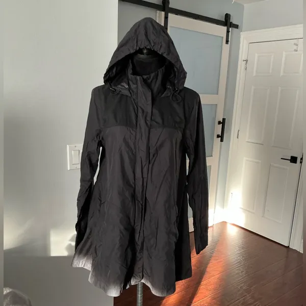 THE NIRTH FACE trench coat ☔️ - Image 3