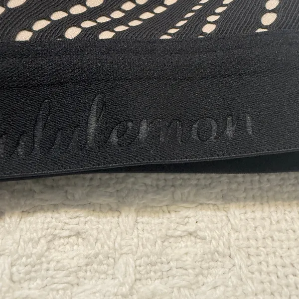 Lululemon 36D Awake to Lace barely beige wireless bra BC 3143 - Image 8