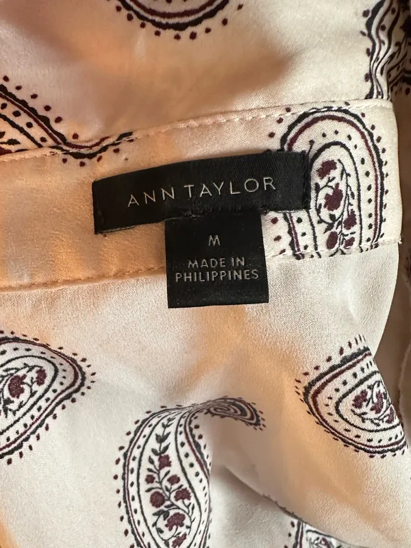Ann Taylor Cream Paisley Button-Down Blouse Top M - Image 6