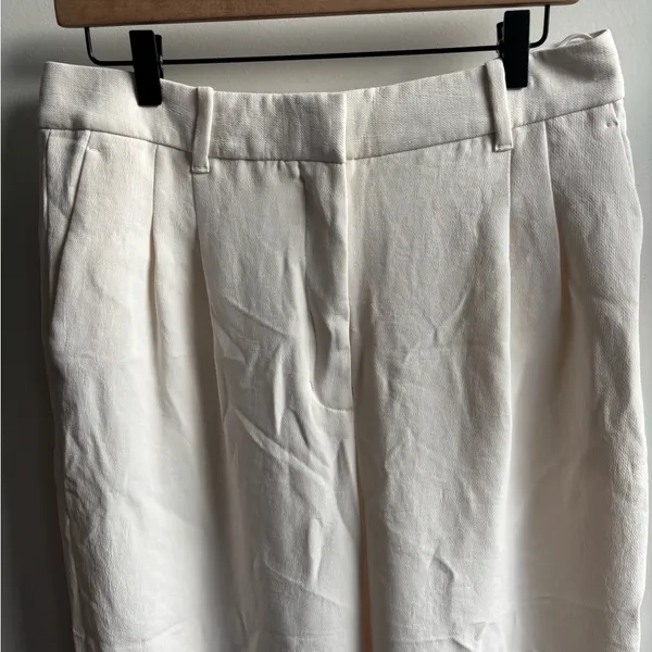 Aritzia‎ The Effortless Pant Cropped CruiseLinen 12 workwear minimalist holiday - Image 3