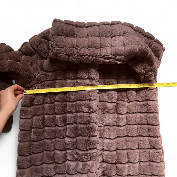 Chocolate Brown Faux Fur Grid Coat – Soft Plush Jacket, Size XS, Elegant & Cozy - Image 10