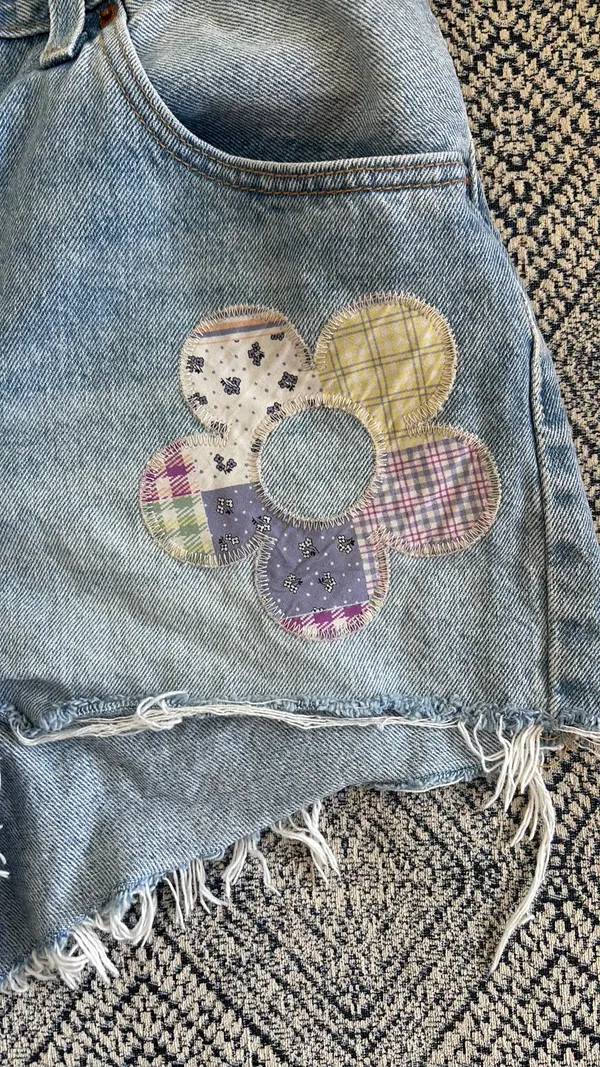 Levi’s 501 High-Waisted Shorts - Image 5