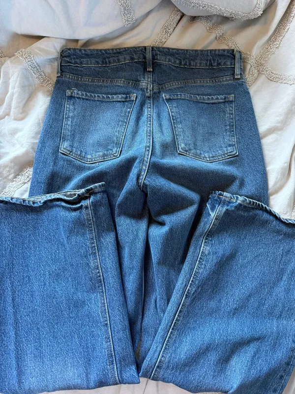 Old Navy Jeans - Image 3