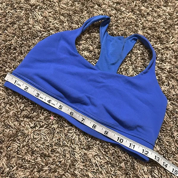 Lululemon Sports Bra Blue Size 6 - Image 4