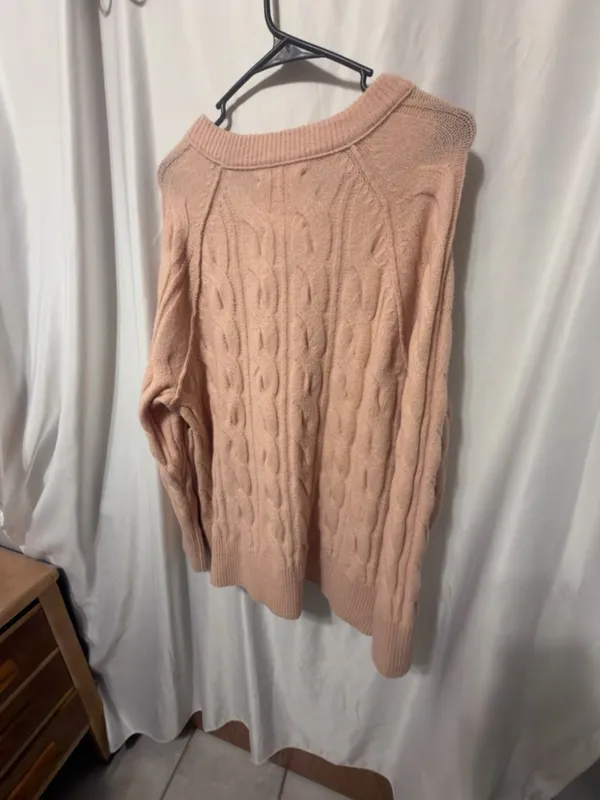 Aerie unREAL Cable Knit Crew Sweater in Pink size small- very oversized #1467 - Image 7