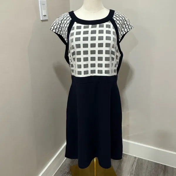 Antonio Melani Navy Blue White Geometric Grid Lace Cap Sleeve A-Line Dress 14‎ - Image 2