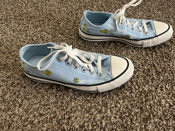 Embroidered Converse Floral - Image 3