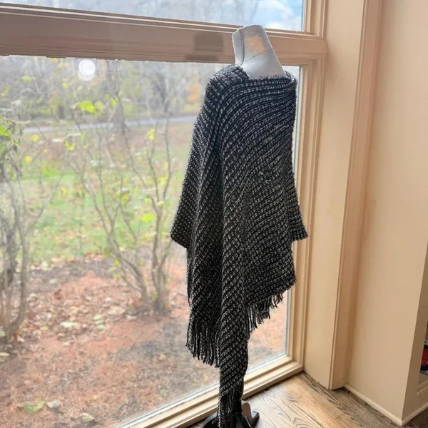 Knit poncho shawl boxy blanket pullover fringe in Black pullover work to night - Image 3