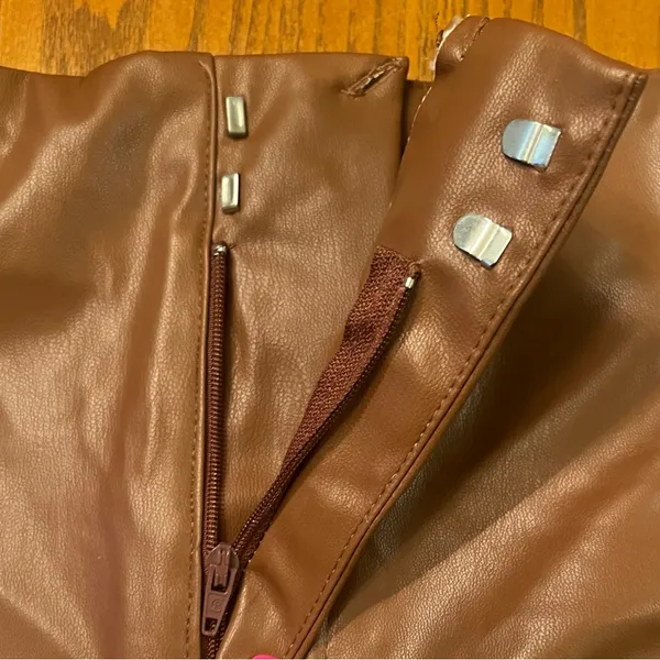 ZARA Brown Vegan‎ Faux Leather Pronounced Seams High Waisted Mini Skirt Size XXL - Image 8