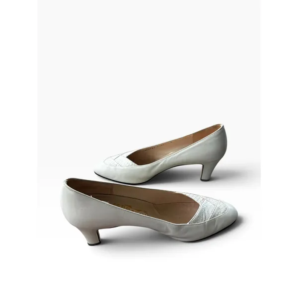 Vintage Salvatore Ferragamo Pumps 8 B White Leather Snakeskin Kitten Heel Italy - Image 7