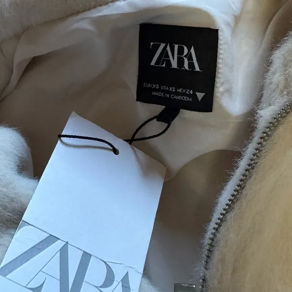 Zara - Cream Fuzzy Jack - Image 3