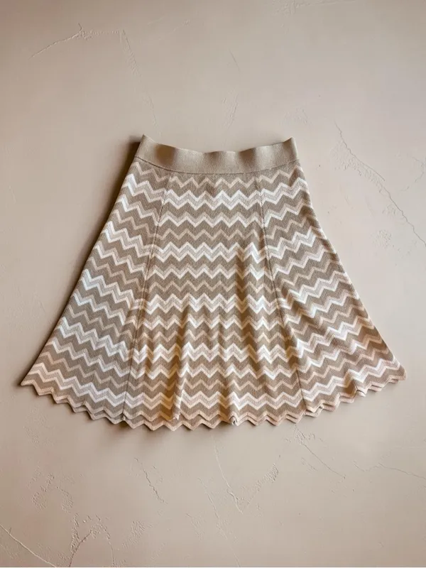 Forth & Towne Allegory Silk Blend Chevron Knit Skirt Tan White Medium - Image 5