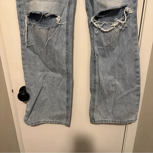 Vervet wide leg distressed light wash denim jeans size 29 - Image 3