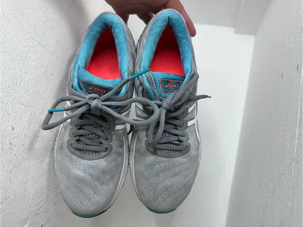 Asics Gel Nimbus 22 Womens Size 8 Running Shoes Sheetrock - Image 7