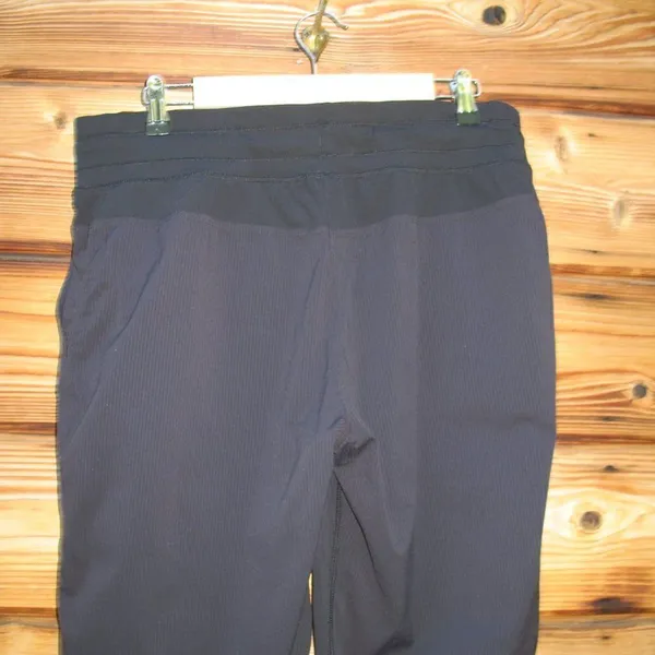 Lululemon Dance Studio Crop Black Pants 12 - Image 6