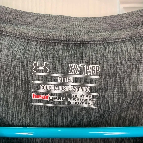 Under Armour for heat gear short sleeve top gray‎ - Image 2
