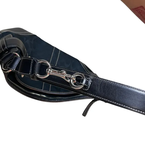 Vintage Black Coach Hamptons Signature Leather Buckle Crossbody Shoulder Bag - Image 7