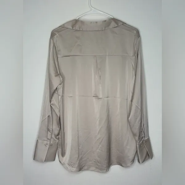 Maison d’Amélie Paris Taupe Satin Button Front Blouse women’s Size M(A204)&✨ - Image 7