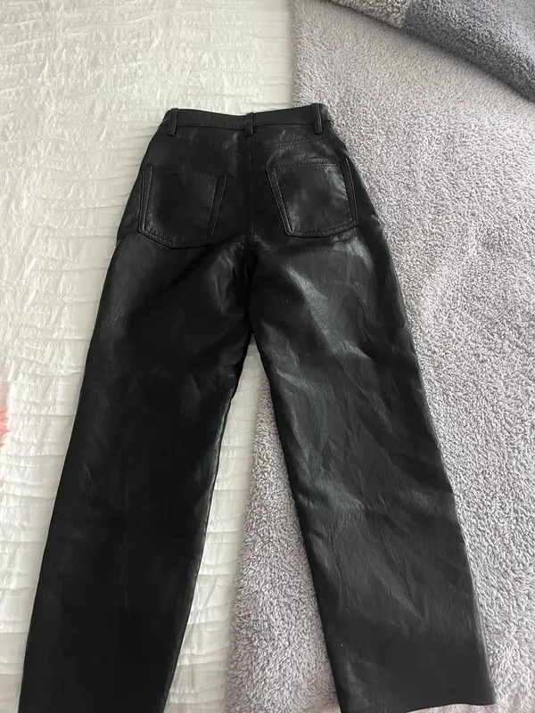 Aritzia Melina Leather Cropped Pants - Image 3