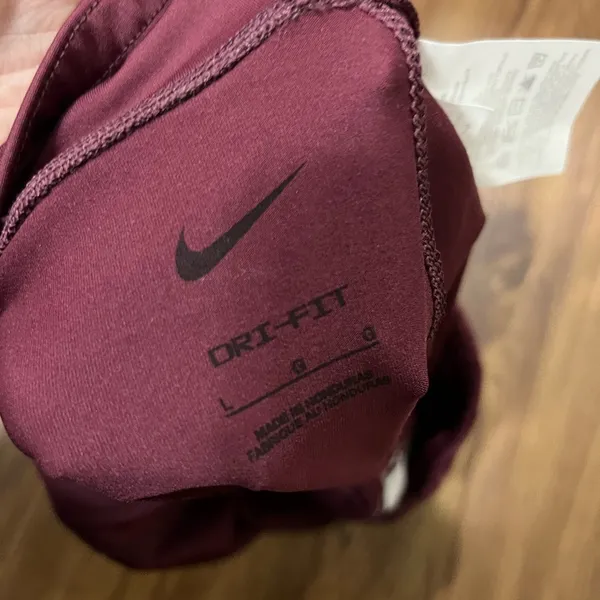 Nike Maroon 5” Performance Game Volleyball Shorts Size Large - Image 5