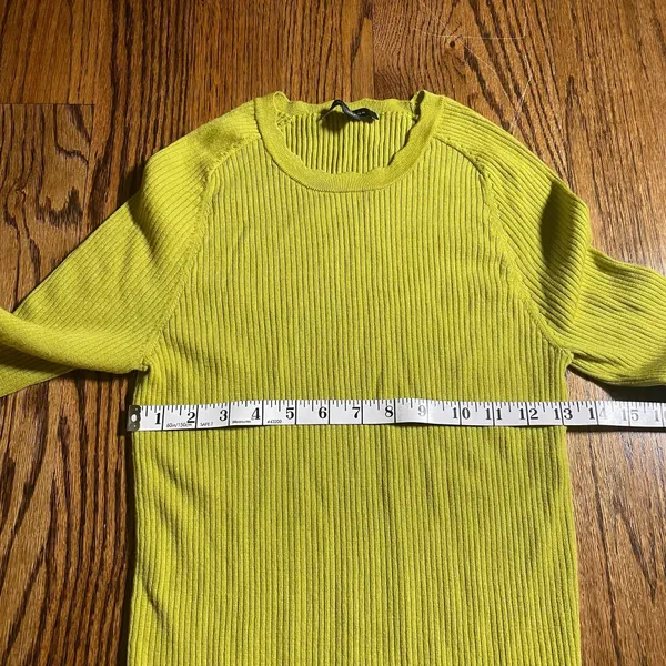 Ann Taylor Ribbed Knit Ruffle Cuff Sweater Chartreuse Green Size M - Image 5
