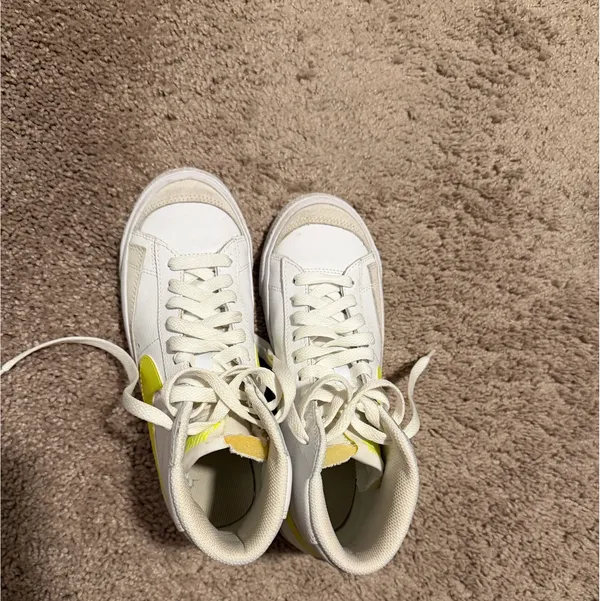 Nike Blazer Mid - Image 2