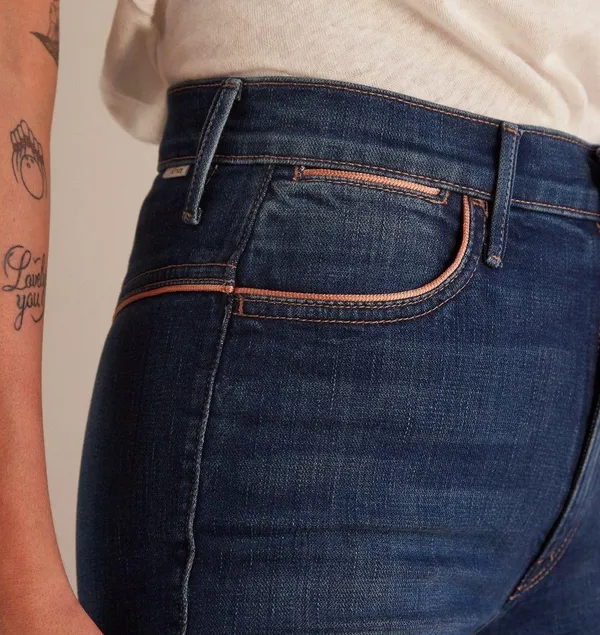 MOTHER Denim The Snap Hustler Ankle Jeans - Image 2