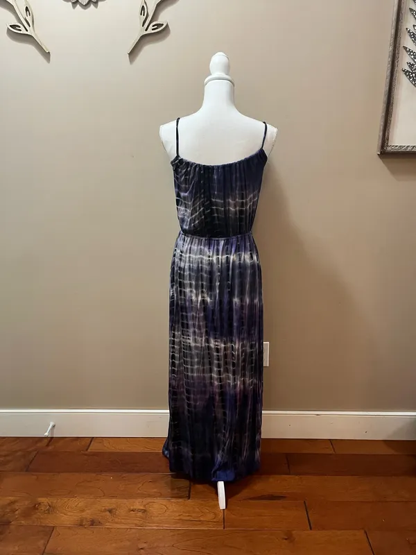 Purple and White Tie Dye Maxi Dress Size Medium - Image 3
