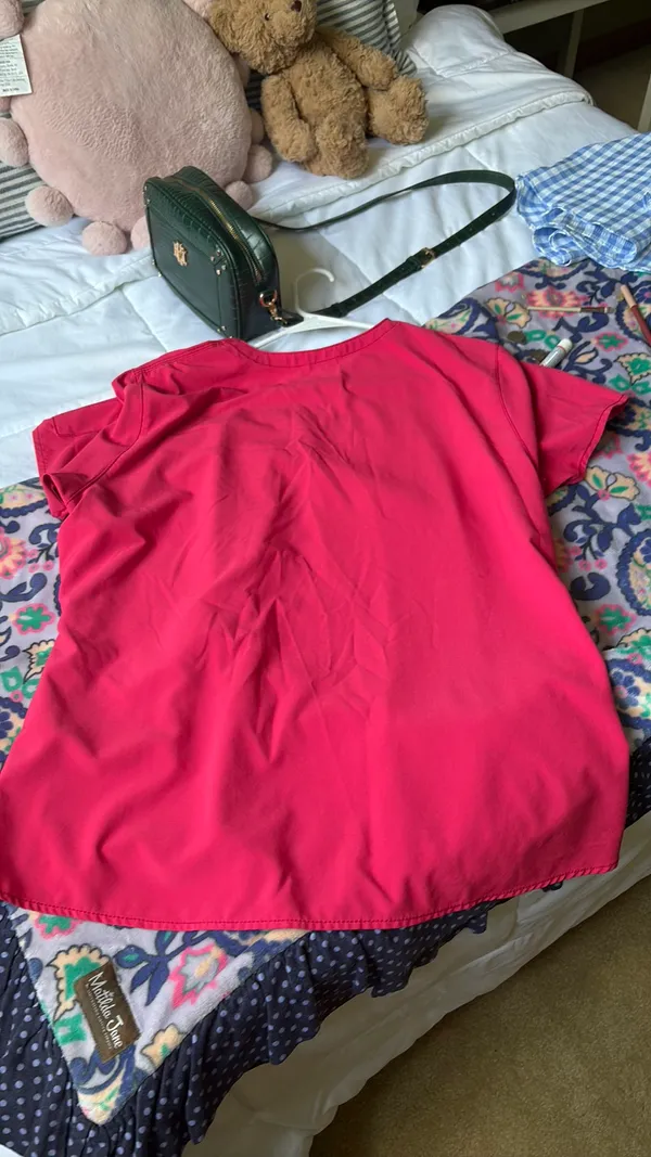 Carhartt scrub top - Image 2