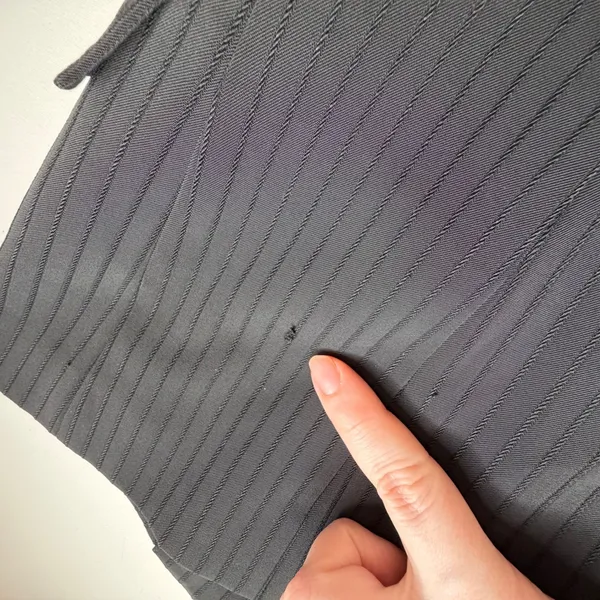 Tahari Black Pinstripe Suit Jacket Blazer Small Business Office Career Classic‎ - Image 5