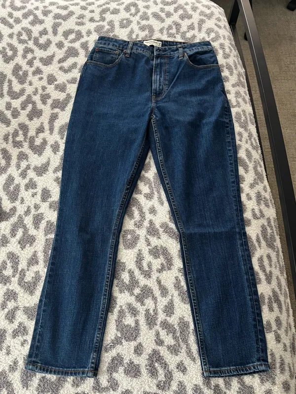 Abercrombie Jeans - Image 2