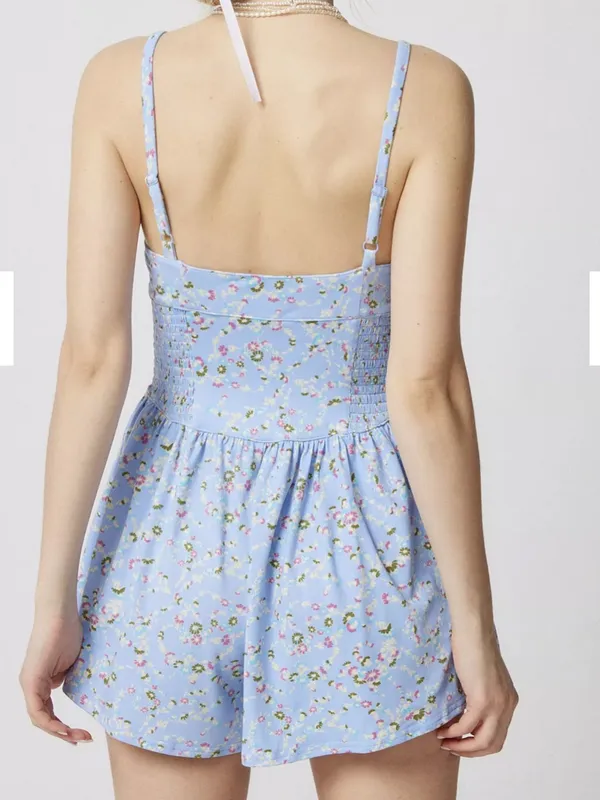 Urban Outfitters Raleigh Blue Floral Romper Size Medium - Image 2