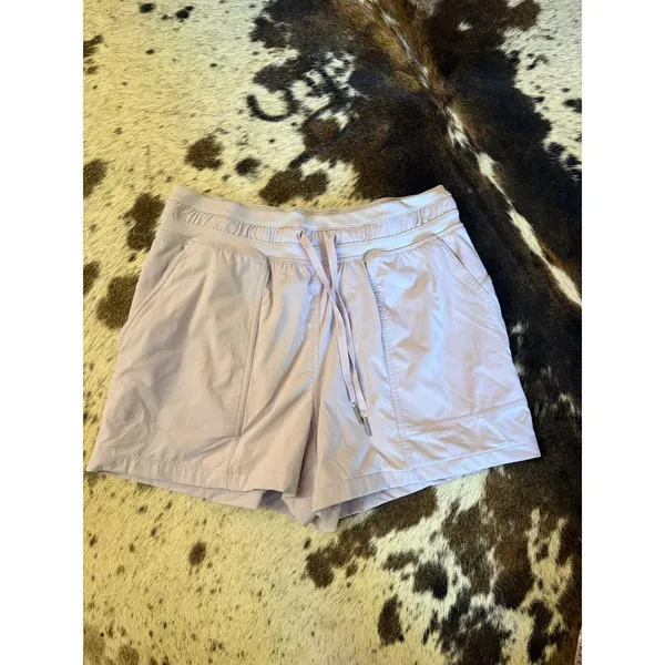 Lululemon Dance Studio High-Rise Short In Lavender Frost Size 6 - Image 2