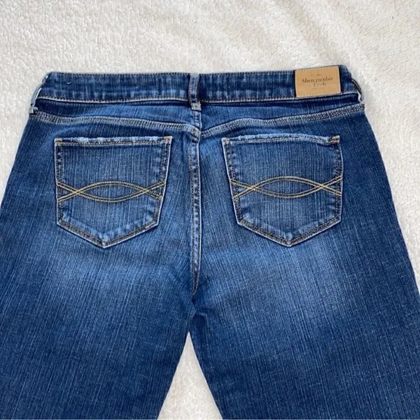 Abercrombie & Fitch Blue Jeans(Size 8Long) - Image 5