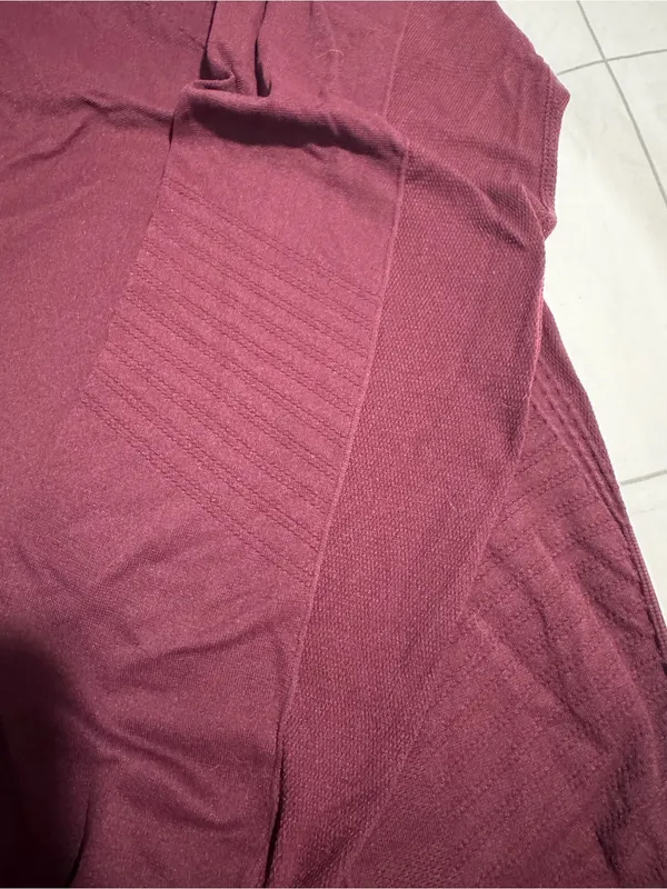 GAIAM Long Sleeve Scoop Neck Top - Plum - Image 3