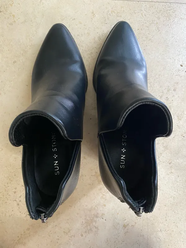 Sun + Stone Elizaa Black Faux Leather Booties Size 6 - Image 2