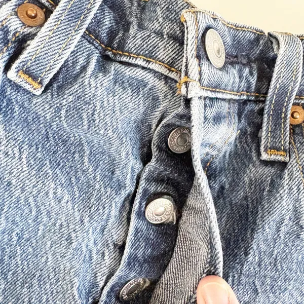 Levi's Womens 501 High Rise Button Fly Boho Cut Off Denim Jean Shorts Size‎ 30 - Image 2