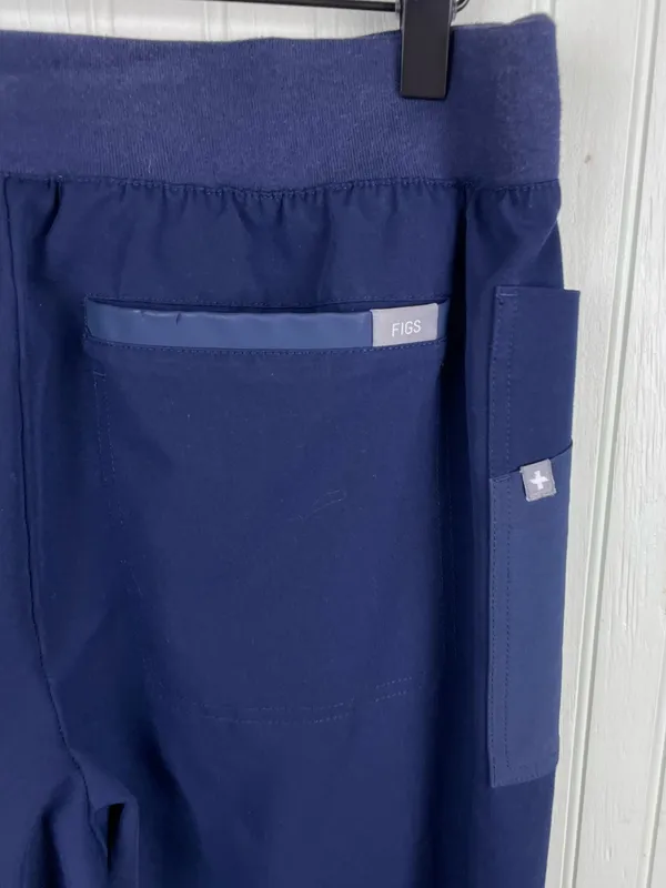 FIGS Women's Kigali Skinny Jogger Scrub Pants Size Medium Navy Blue W20SW2027 - Image 5
