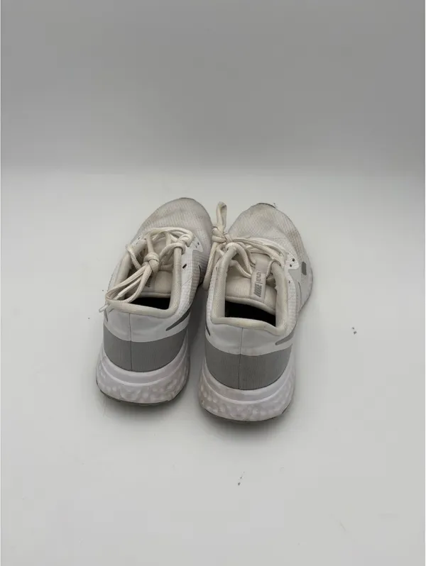 Nike Revolution 5 Woman’s 6.5 White and Gray Running Shoes Nike Sneakers - Image 6