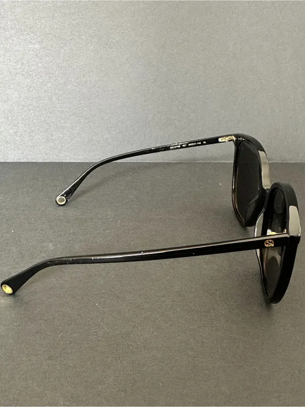 Gucci Women Black Sunglasses with Chains NEW - Image 9