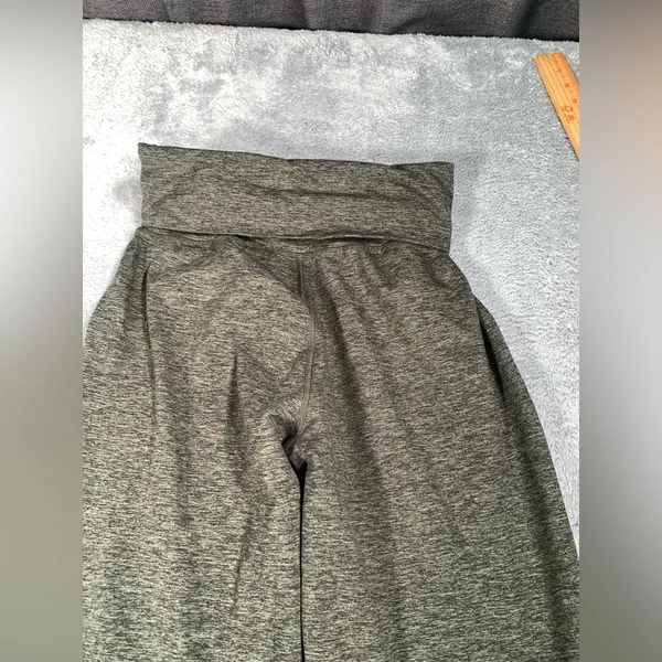Aerie fold over Green joggers small - Image 7