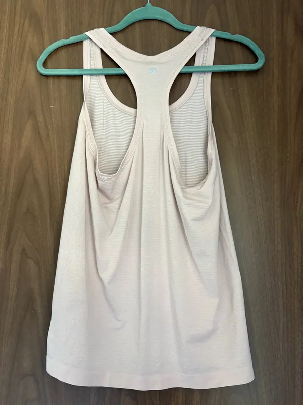 Lululemon tank top - Image 2