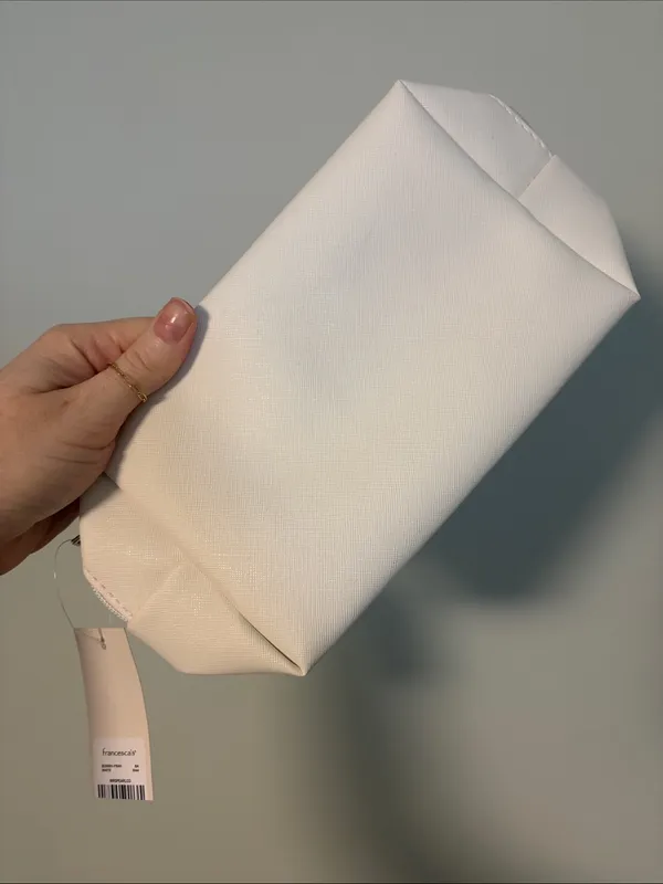 NWT Francesca’s Mrs Pearl Cosmetic Bag - Image 4