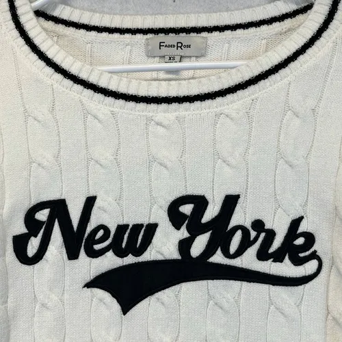 NWT FADED ROSE Sweater Women's XS Cream New‎ York" Cable Knit Cropped Pullover - Image 2