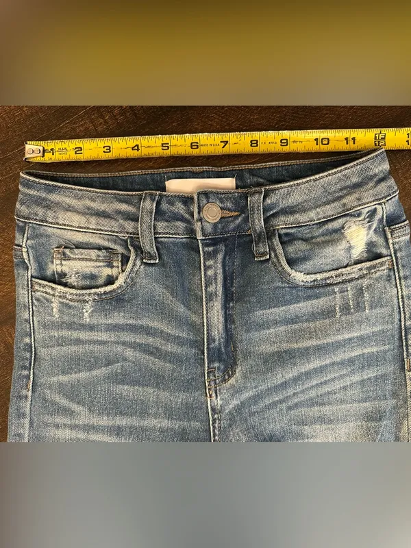 Vervet High Rise Straight Medium Wash Distressed Jeans Women’s Size 24 - Image 2