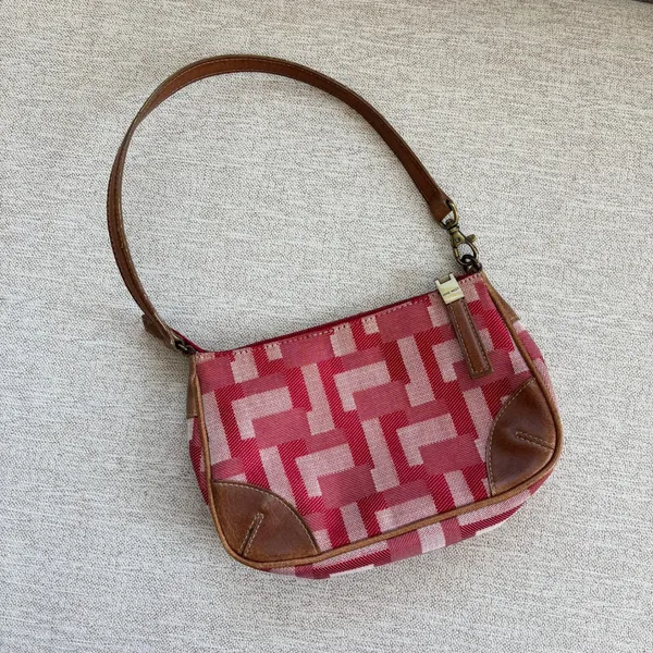 Vintage Nine West Red Shoulder Bag Y2K 2000s Boho Revival 70s Retro - Image 4