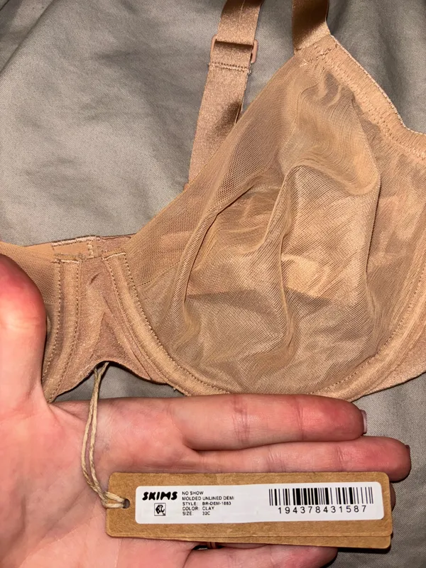 SKIMS No Show Molded Unlined Demi Bra Clay 32C - Image 4