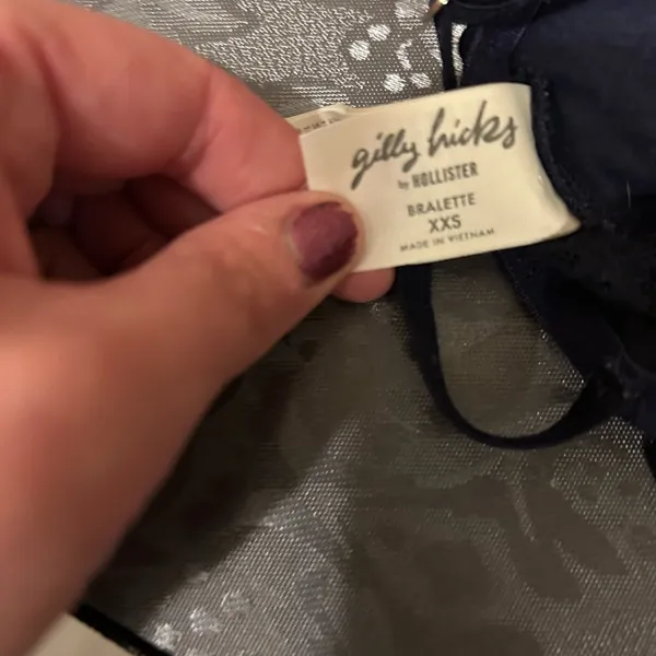 Gilly Hicks by Hollister Lace Bralette in Navy Blue - size xxs - Image 5