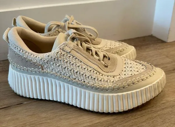 Dolce Vita Dolen Sneakers in Sandstone Knit size 8.5 - Image 9
