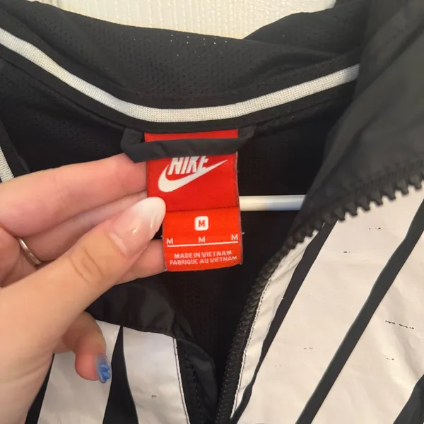 Nike Black Full Zip Windbreaker Jacket and  - Image 4